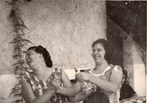 Time Capsule: A Laugh Between Sisters, 1961