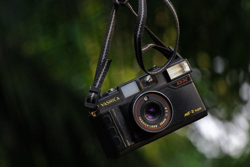 How to Load 35mm Film Correctly and Save Your Shots